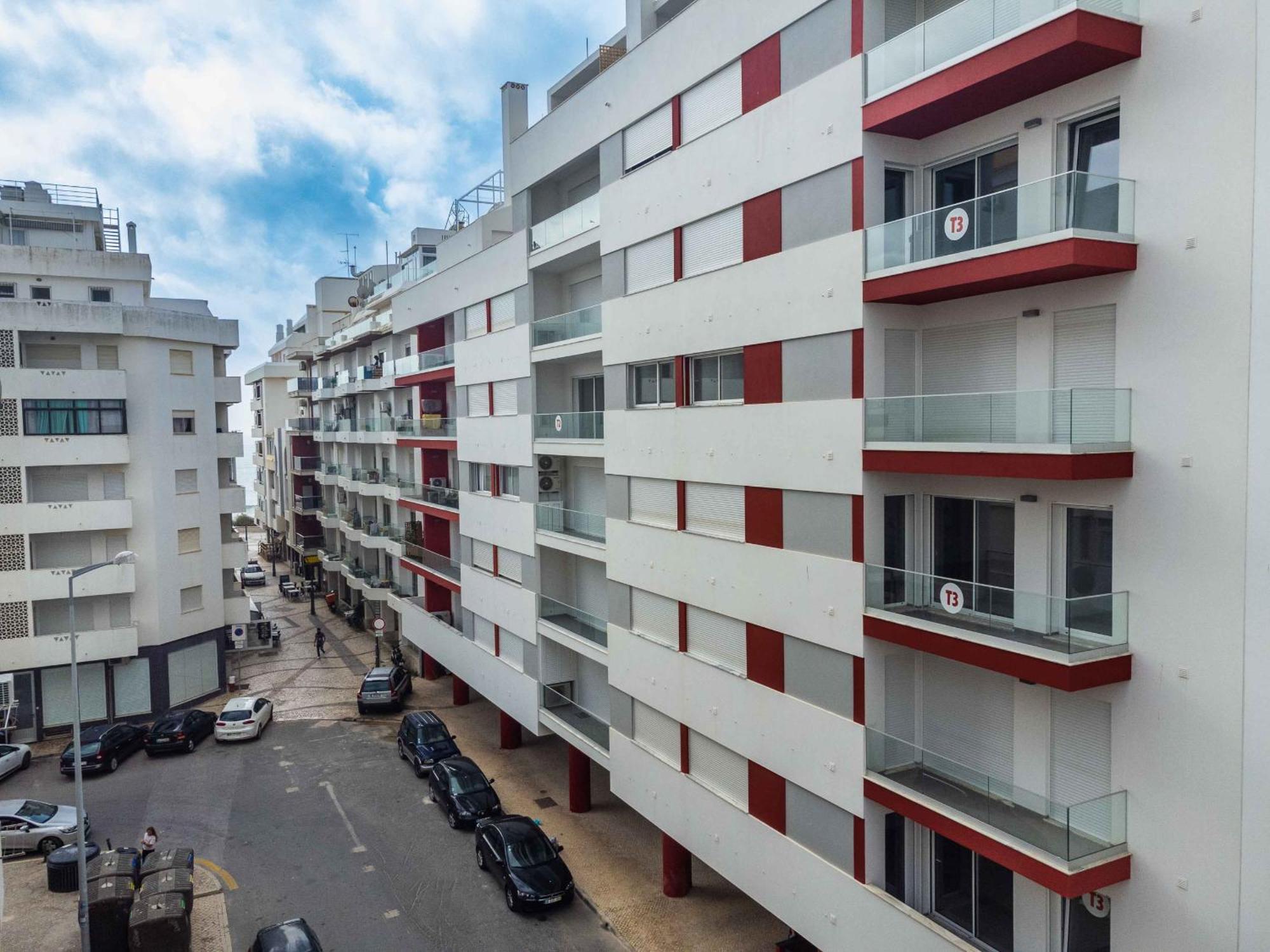 Caravelas 2-Bedroom Apartment With Pool - 50M From The Beach Armacao de Pera Luaran gambar