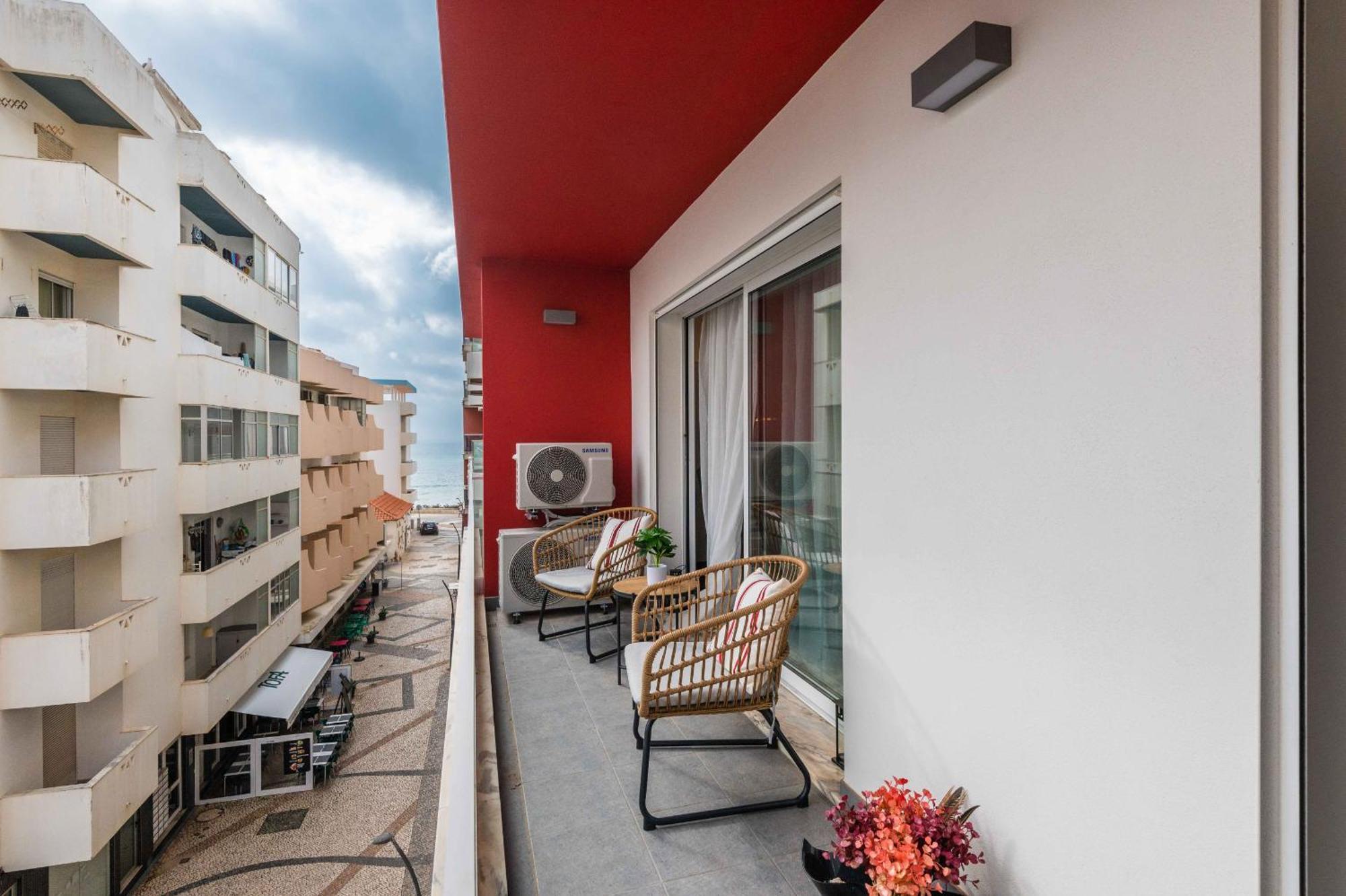 Caravelas 2-Bedroom Apartment With Pool - 50M From The Beach Armacao de Pera Luaran gambar