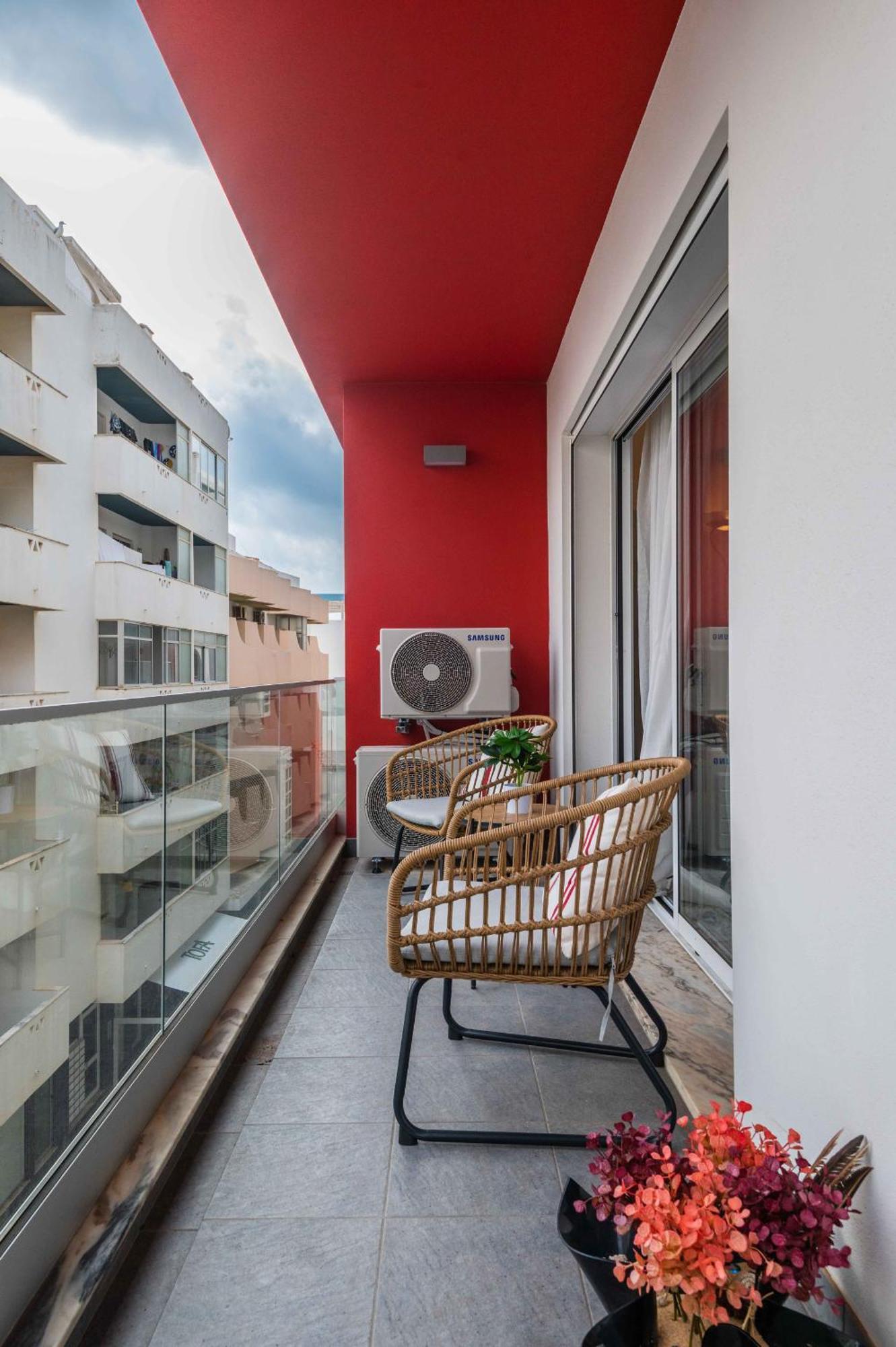 Caravelas 2-Bedroom Apartment With Pool - 50M From The Beach Armacao de Pera Luaran gambar